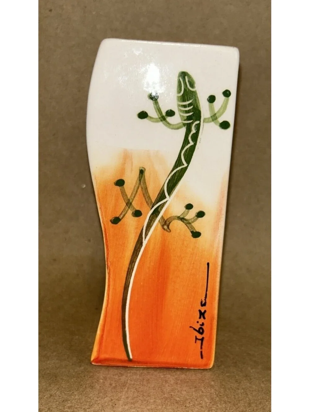 Hand painted orange and white vase with painted gecko 5.5 in tall -signed